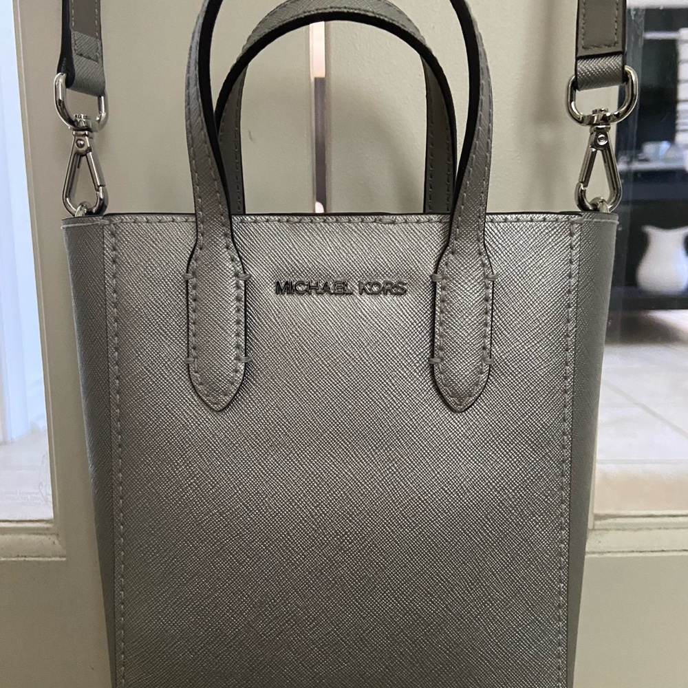 Michael Kors Vincent Small Crossbody Bag with Card Case
